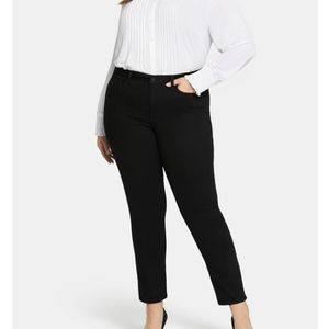NYDJ Sheri Ankle Black Jeans Women's Size 14 with frayed hem